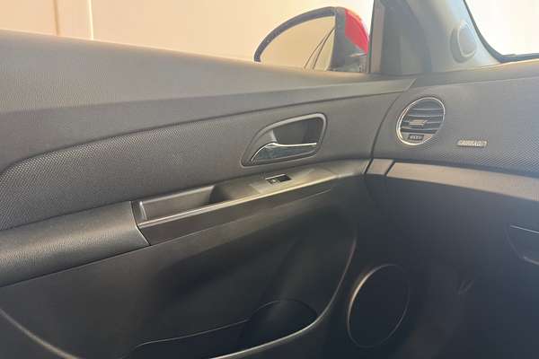 2014 Holden Cruze SRi JH Series II