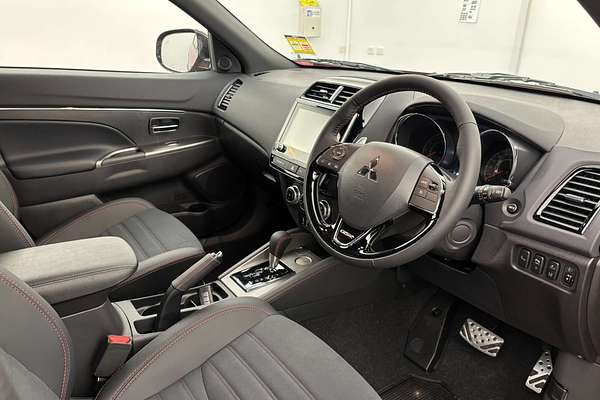 2024 Mitsubishi XD6G45