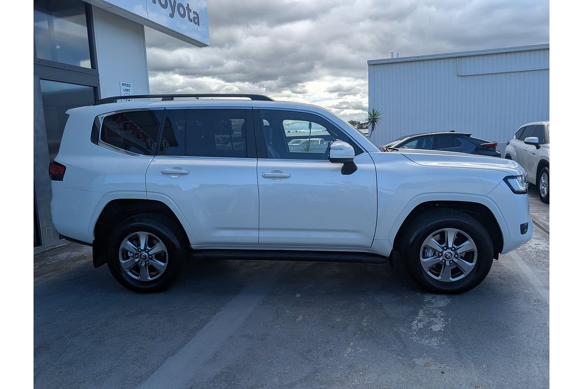 2023 Toyota Landcruiser