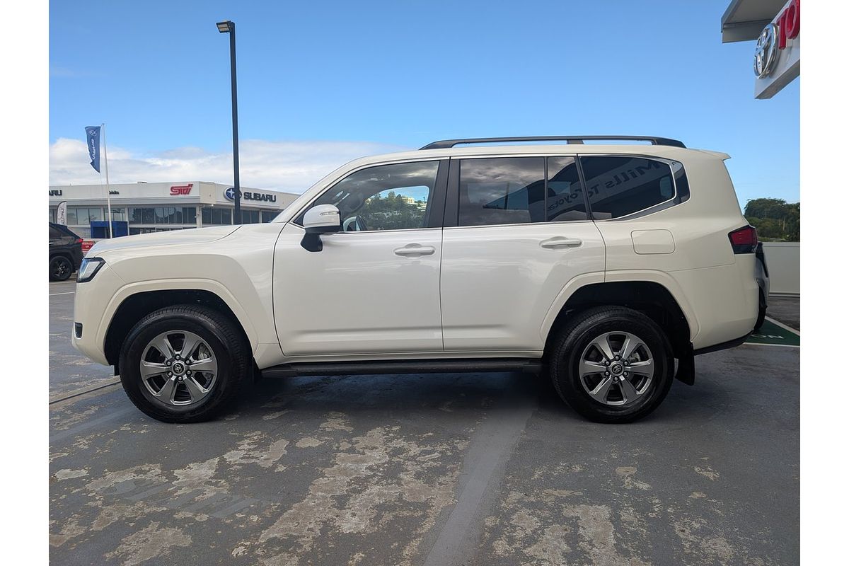 2023 Toyota Landcruiser