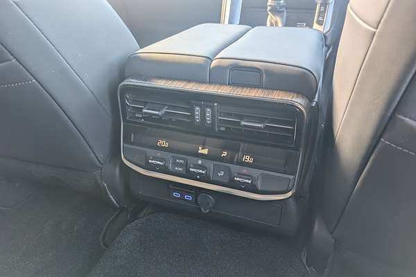 2023 Toyota Landcruiser