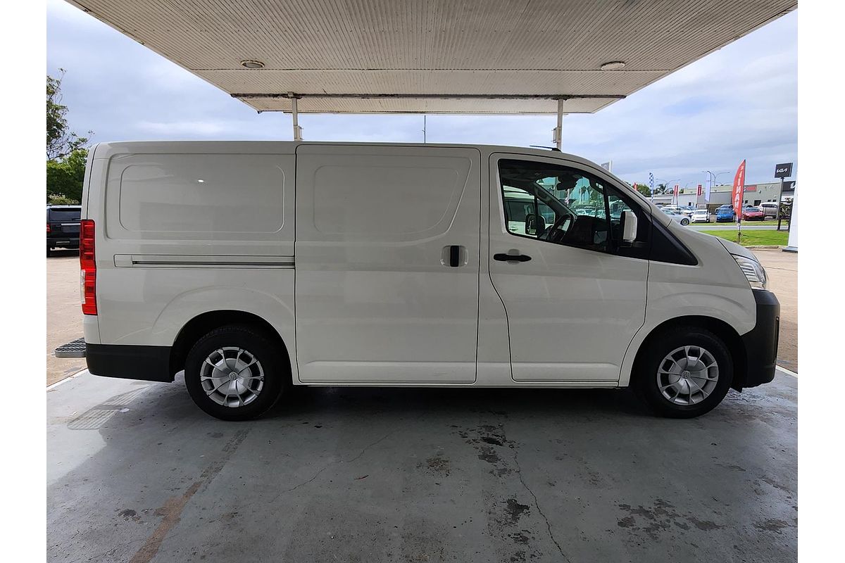 2022 Toyota Hiace GDH300R LWB