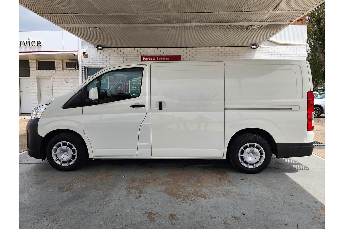 2022 Toyota Hiace GDH300R LWB