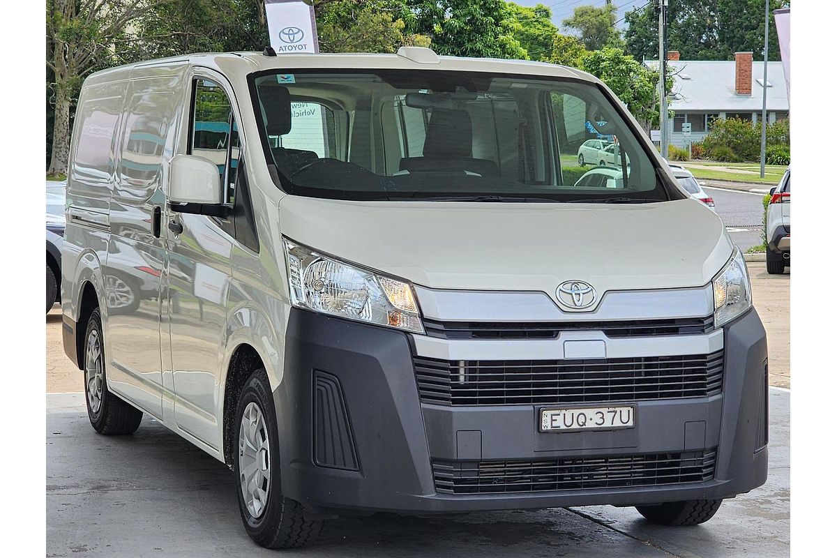 2022 Toyota Hiace GDH300R LWB