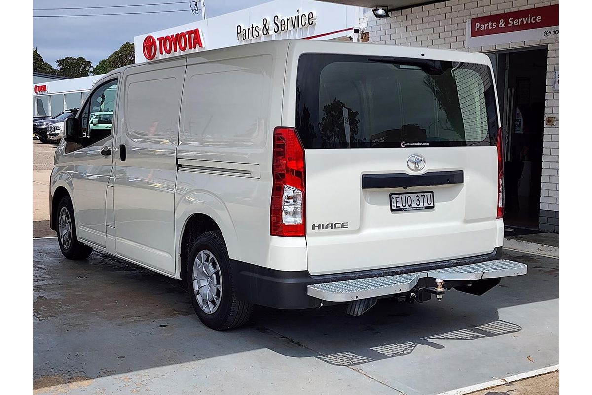 2022 Toyota Hiace GDH300R LWB