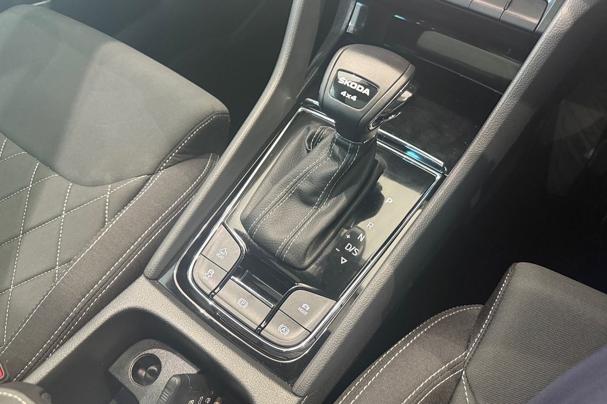 2022 SKODA Karoq 140TSI Sportline NU