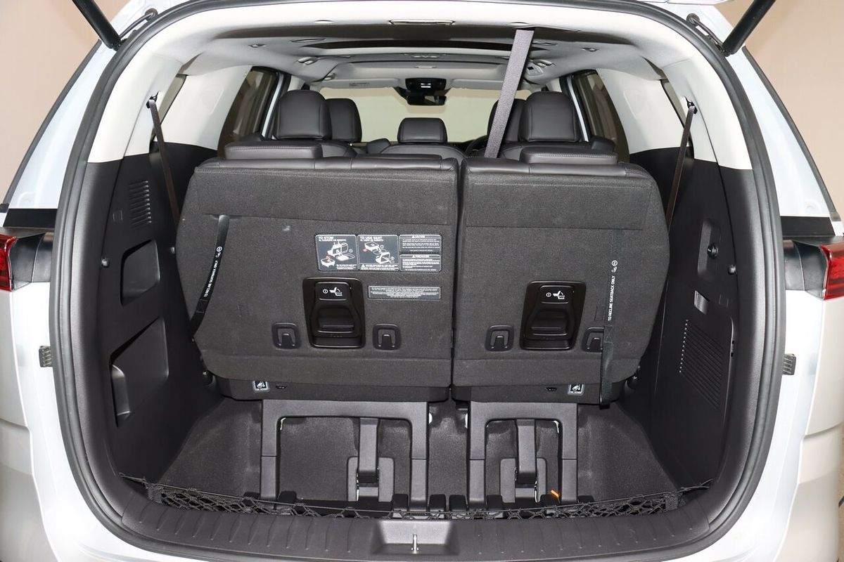 2023 Kia Carnival Platinum KA4