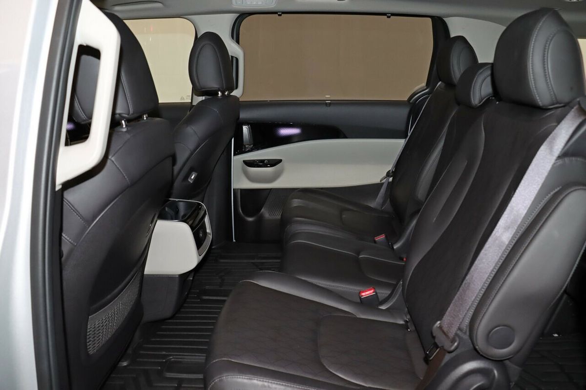 2023 Kia Carnival Platinum KA4