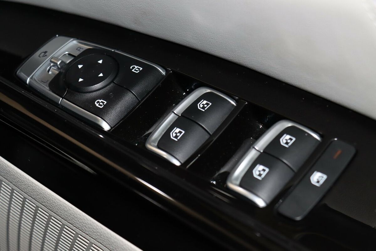 2023 Kia Carnival Platinum KA4