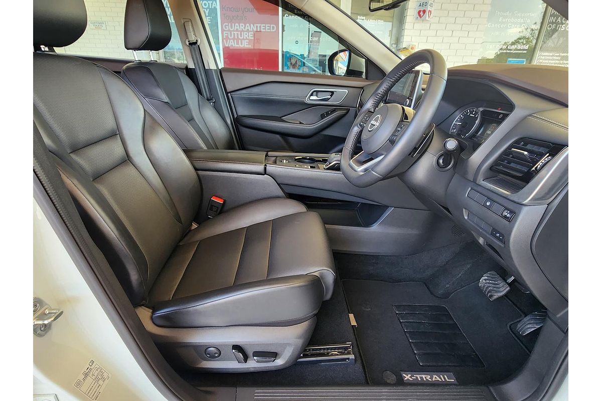2022 Nissan X-TRAIL ST-L T33