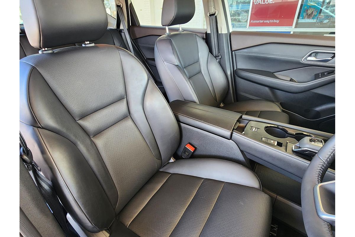 2022 Nissan X-TRAIL ST-L T33