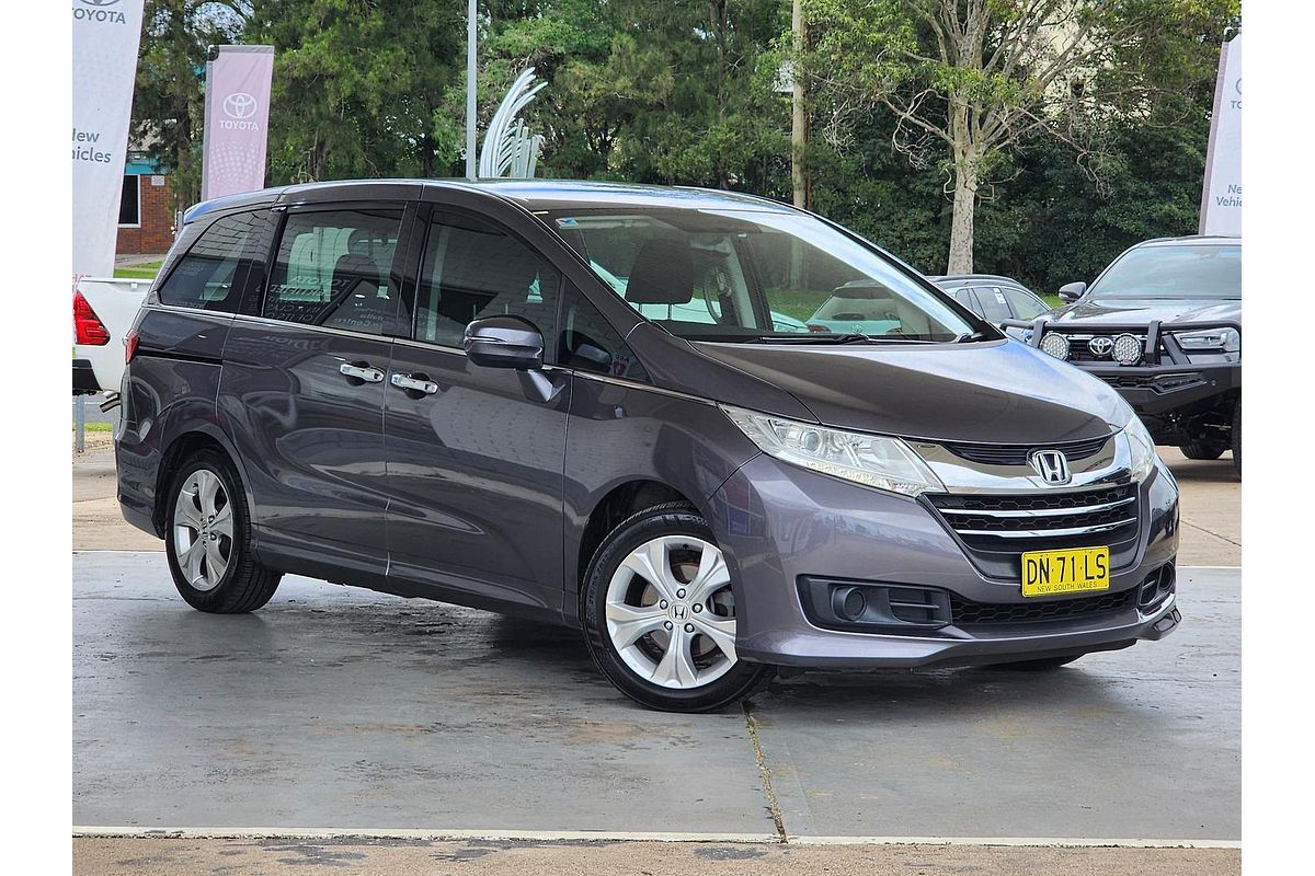 2017 Honda Odyssey VTi 5th Gen