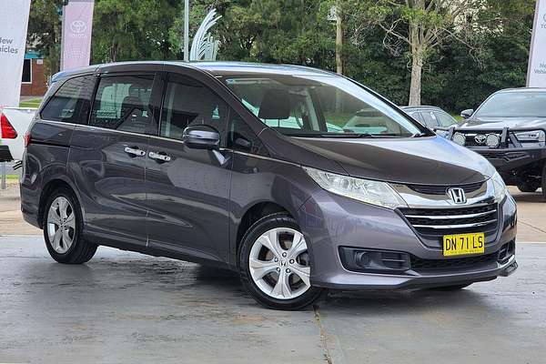 2017 Honda Odyssey VTi 5th Gen