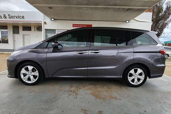 2017 Honda Odyssey VTi 5th Gen