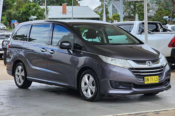 2017 Honda Odyssey VTi 5th Gen