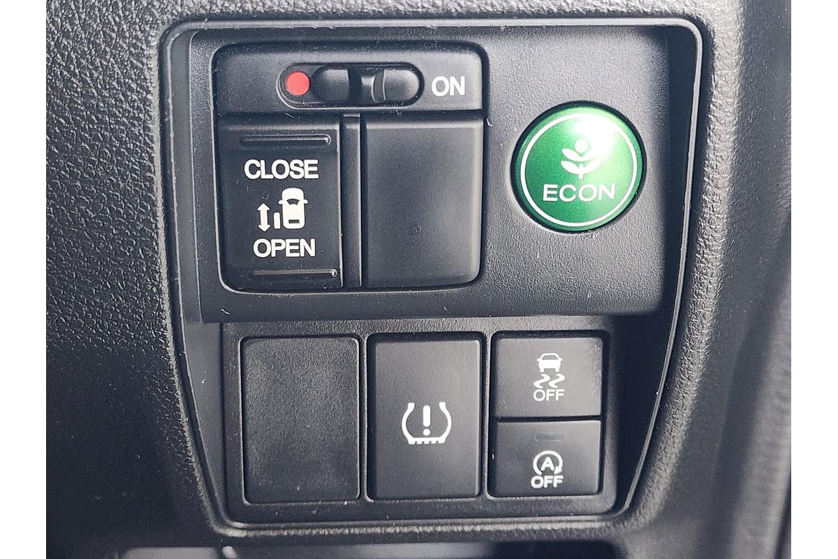 2017 Honda Odyssey VTi 5th Gen