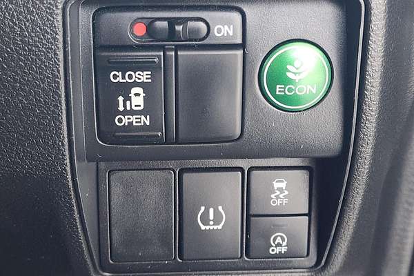 2017 Honda Odyssey VTi 5th Gen