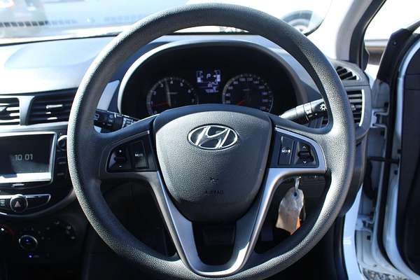 2016 Hyundai Accent Active RB4