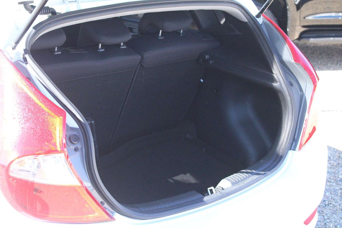 2016 Hyundai Accent Active RB4