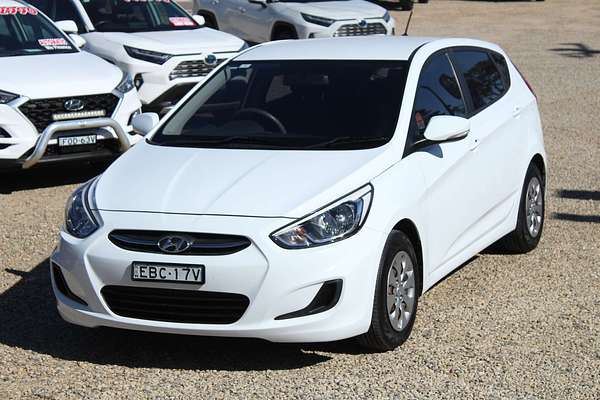 2016 Hyundai Accent Active RB4