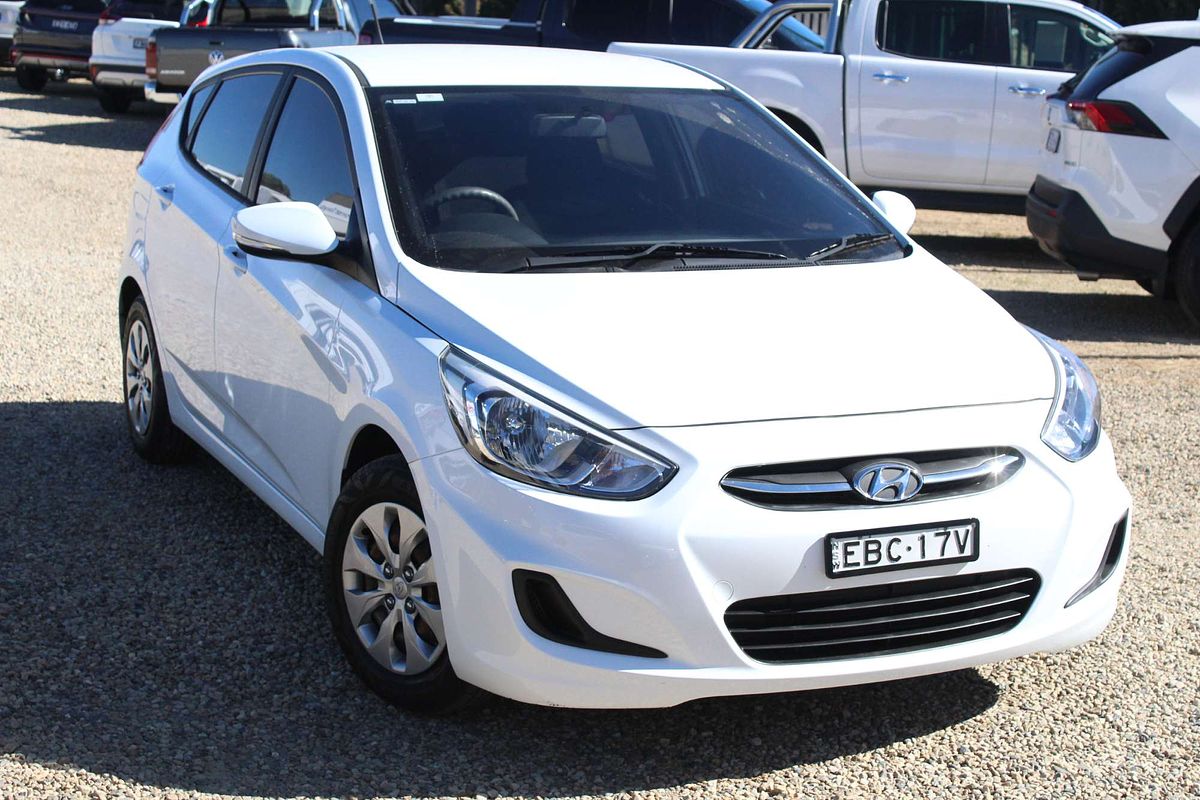 2016 Hyundai Accent Active RB4