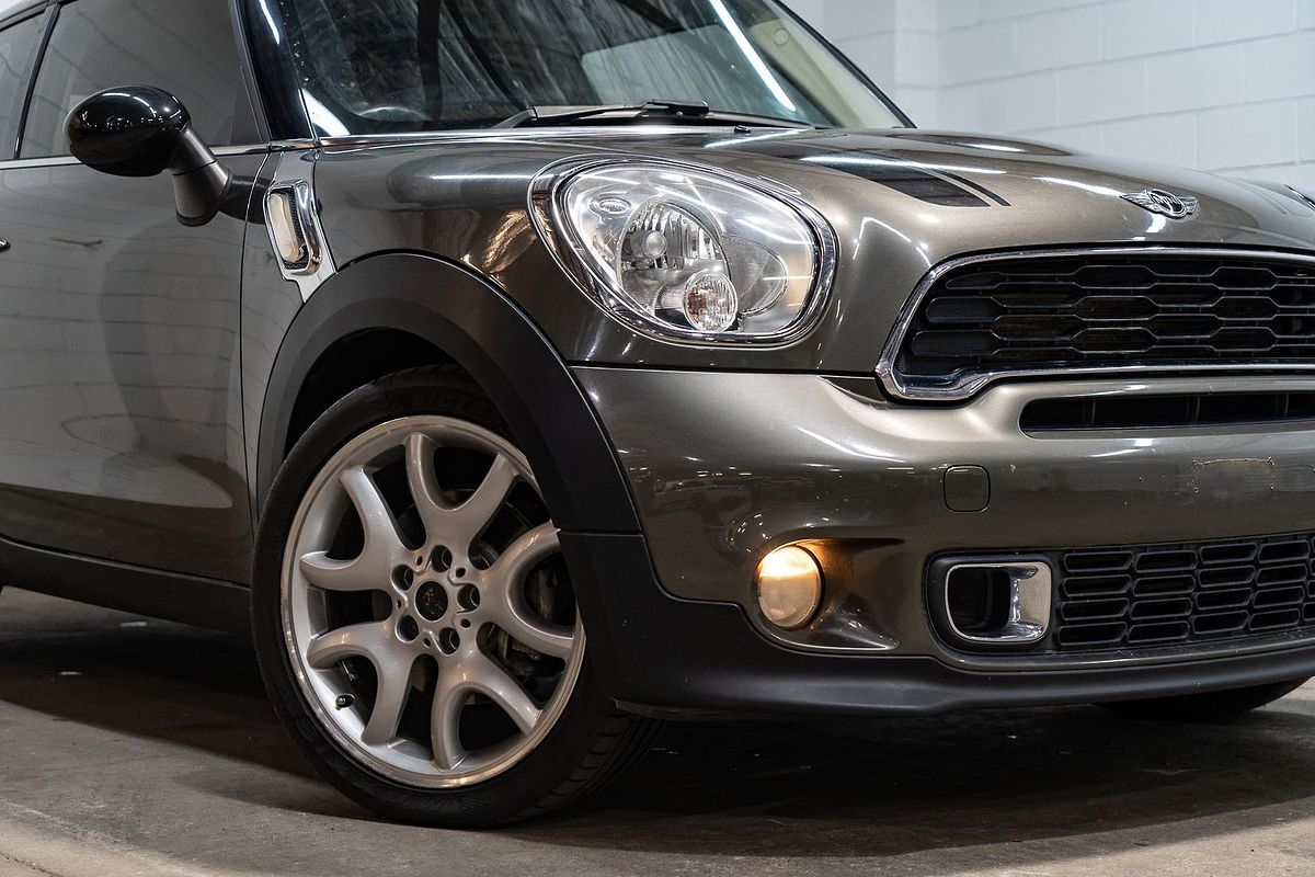 2013 MINI Paceman Cooper S R61
