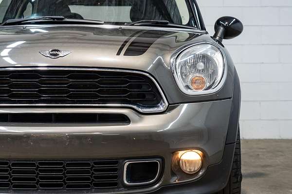 2013 MINI Paceman Cooper S R61