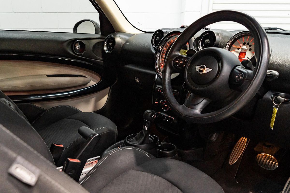 2013 MINI Paceman Cooper S R61