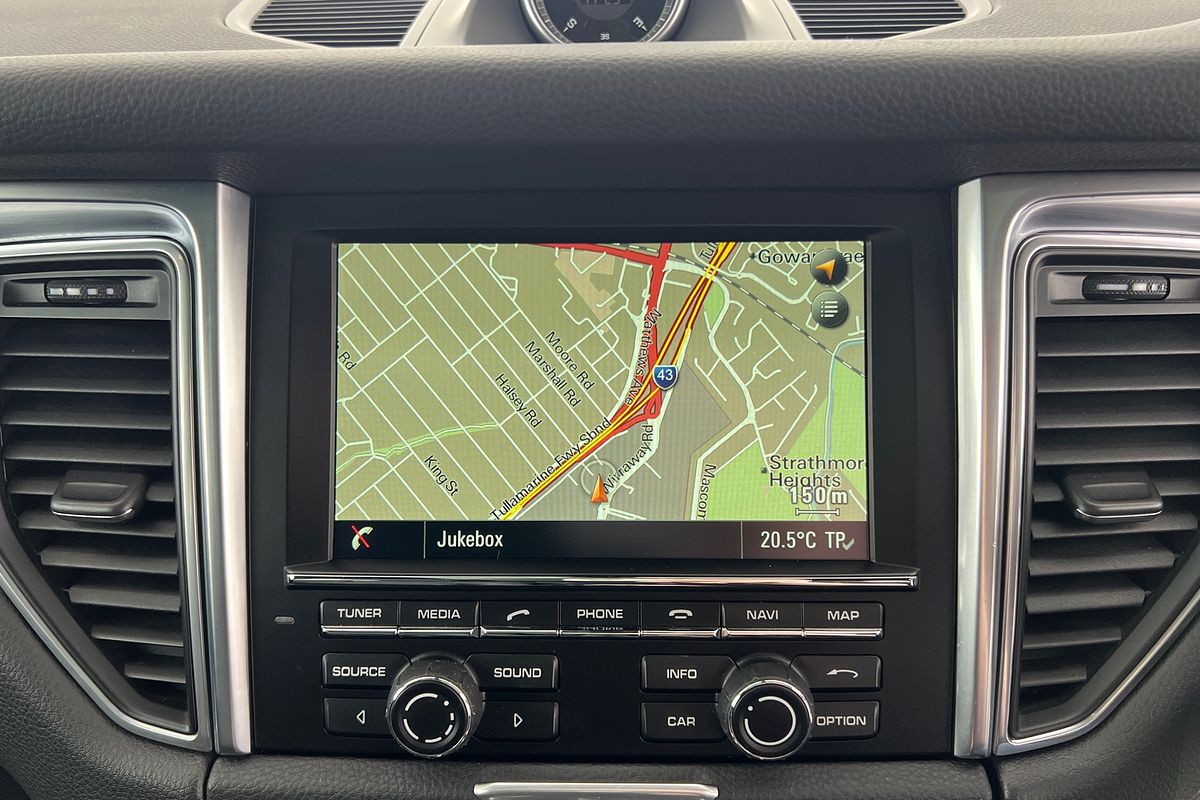 2016 Porsche Macan S 95B