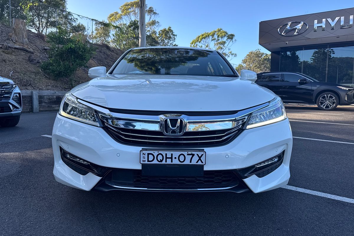 2017 Honda Accord VTi-L 9th Gen