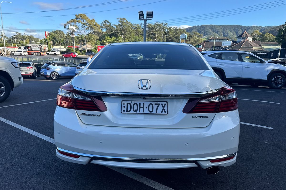 2017 Honda Accord VTi-L 9th Gen