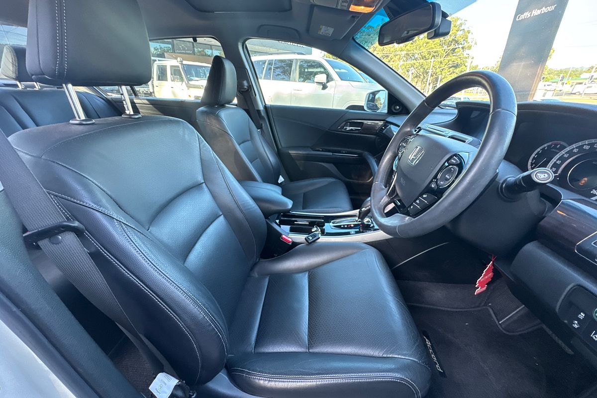 2017 Honda Accord VTi-L 9th Gen