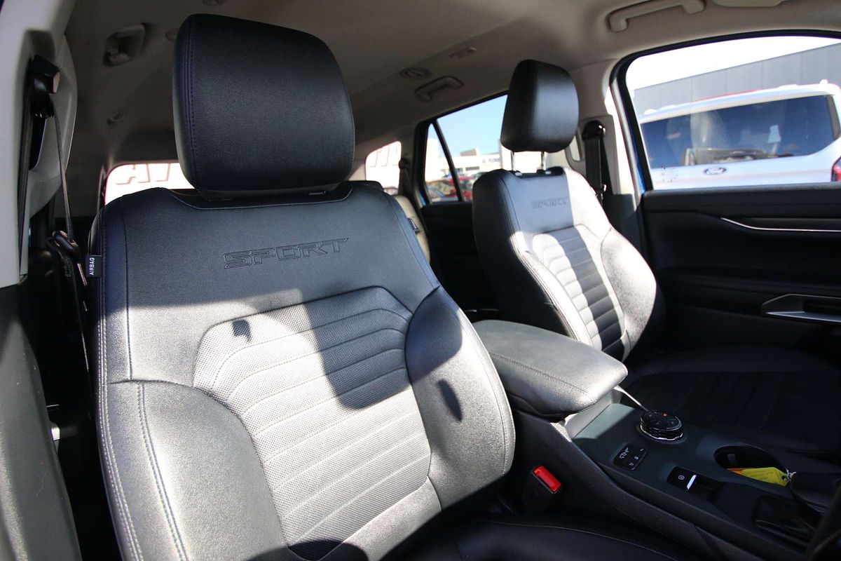 2022 Ford Everest Sport