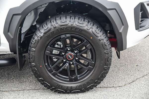 2025 Isuzu D-MAX BLADE 4X4