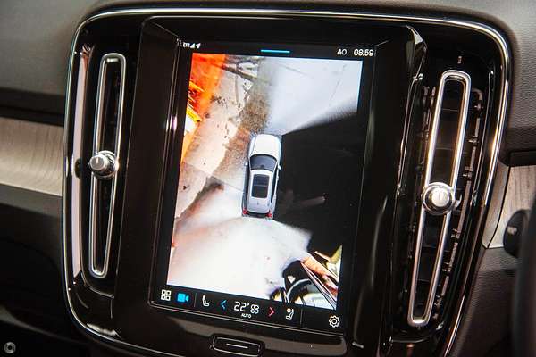 2024 Volvo XC40 Ultra B4 Bright