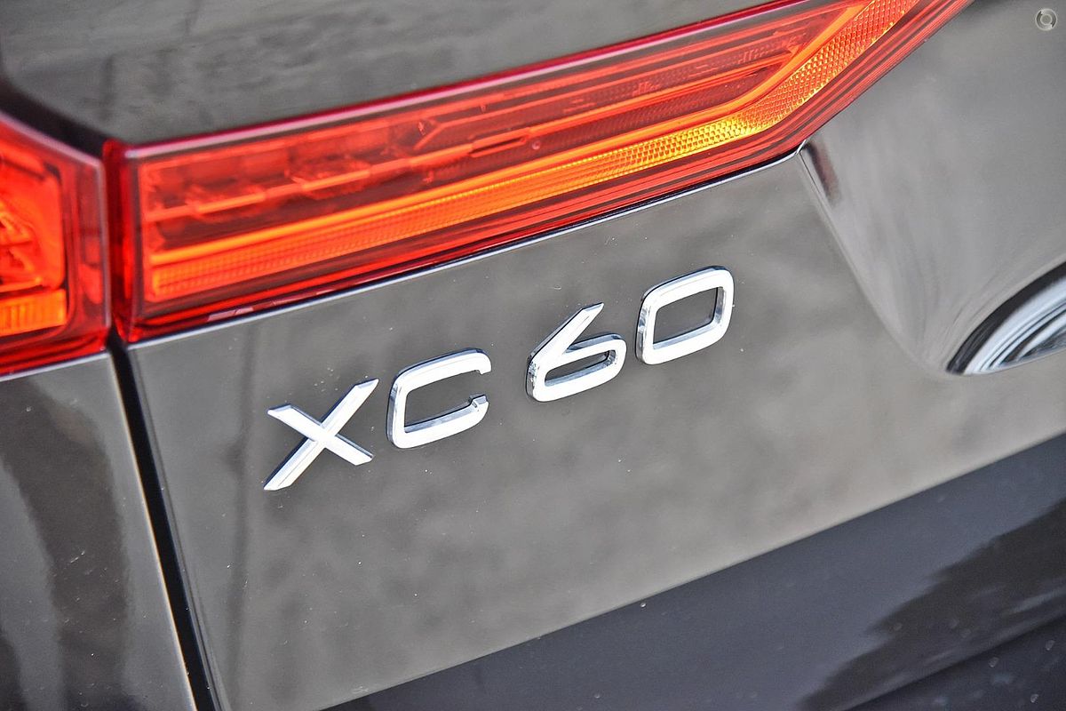 2024 Volvo XC60 Ultra B5 Bright