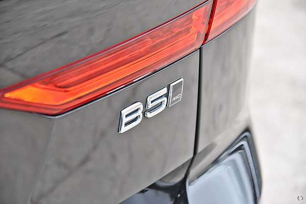 2024 Volvo XC60 Ultra B5 Bright