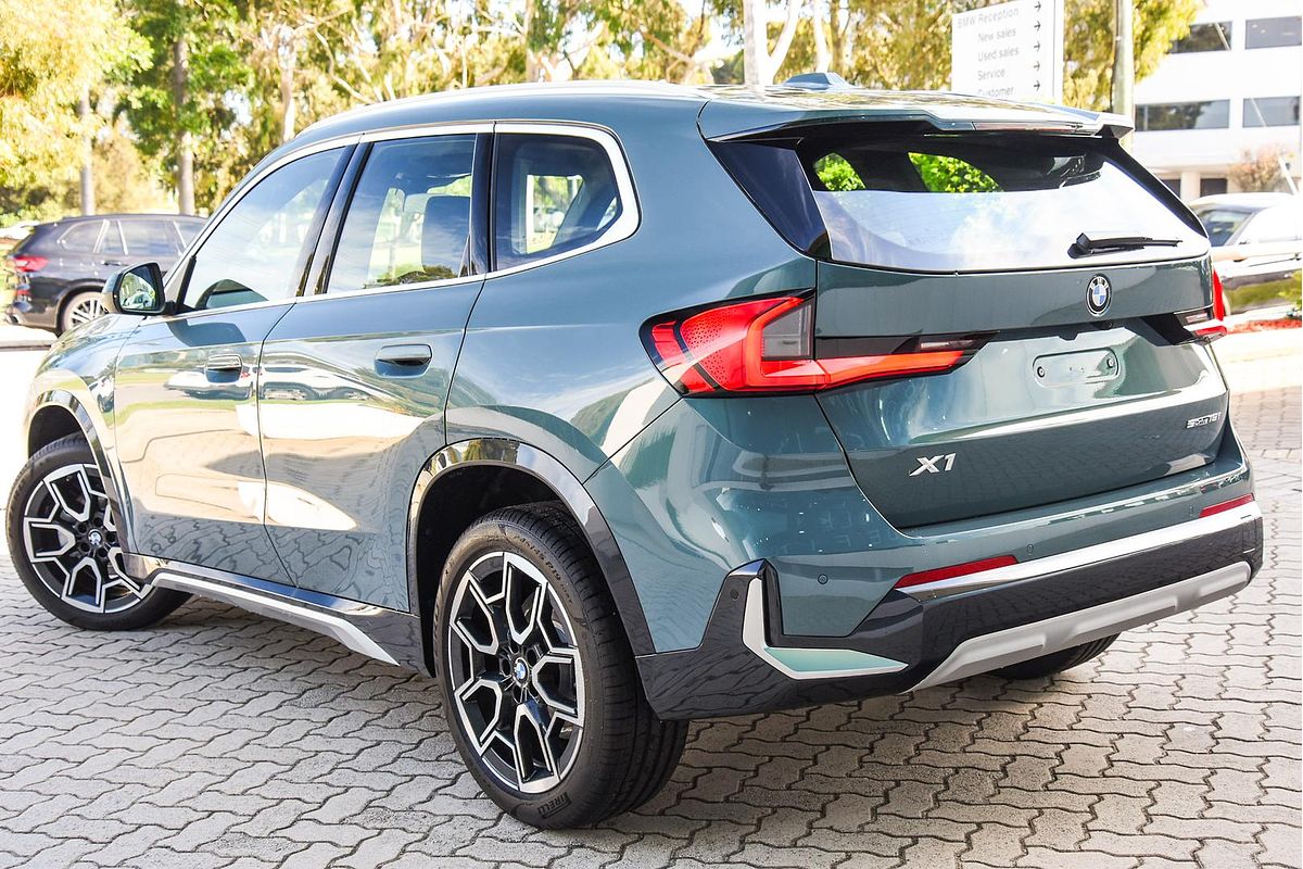 2024 BMW X1 sDrive18i U11