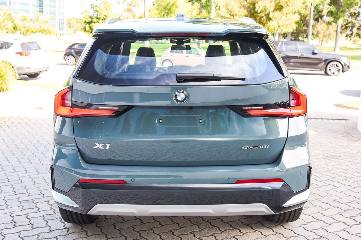 2024 BMW X1 sDrive18i U11