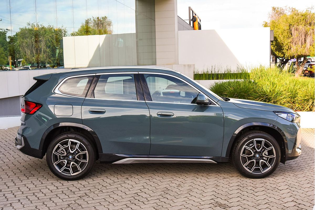 2024 BMW X1 sDrive18i U11