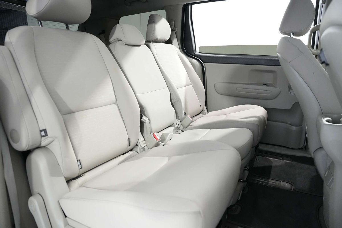 2018 Kia Carnival S YP