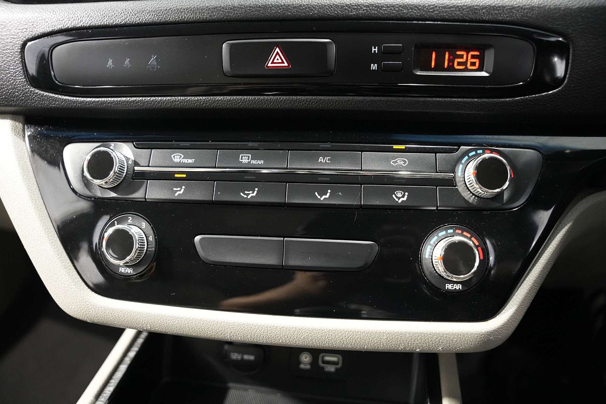 2018 Kia Carnival S YP