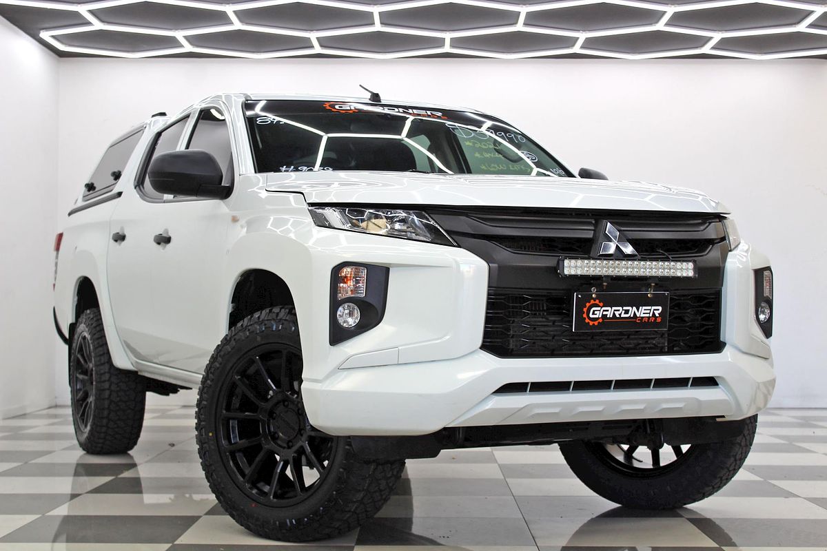 2021 Mitsubishi Triton GLX MR 4X4