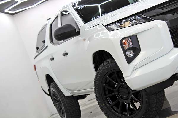 2021 Mitsubishi Triton GLX MR 4X4