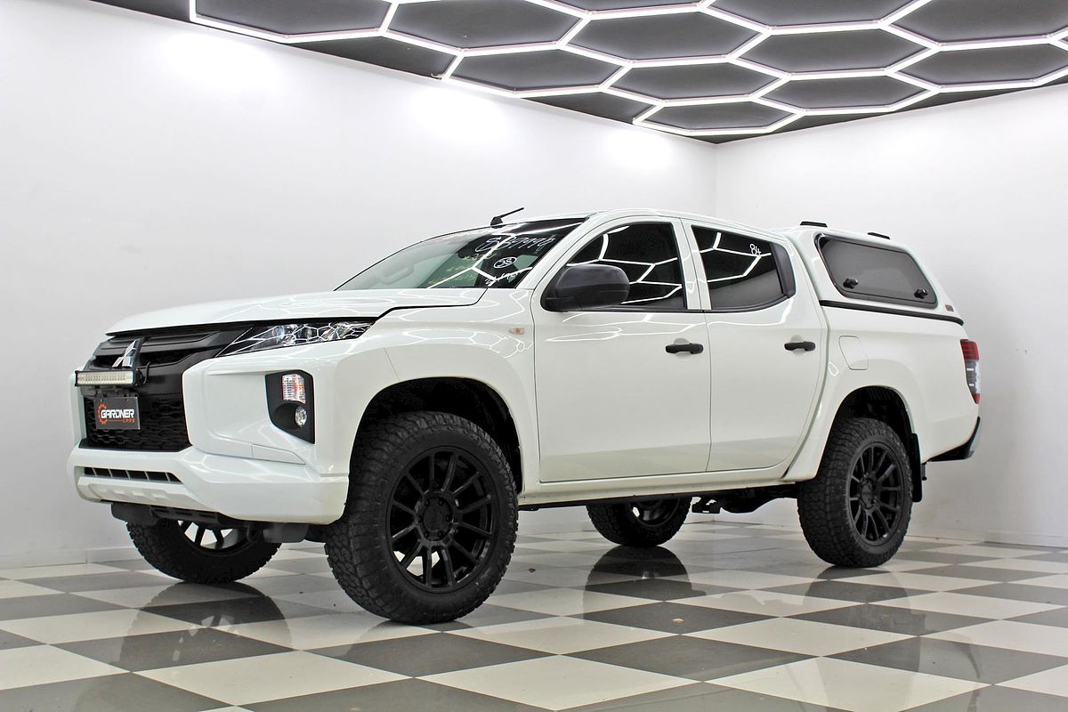 2021 Mitsubishi Triton GLX MR 4X4
