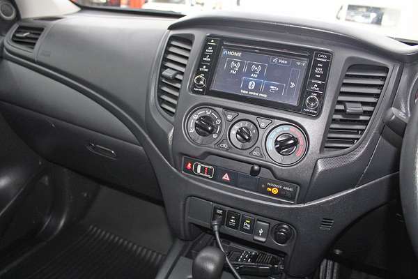 2021 Mitsubishi Triton GLX MR 4X4
