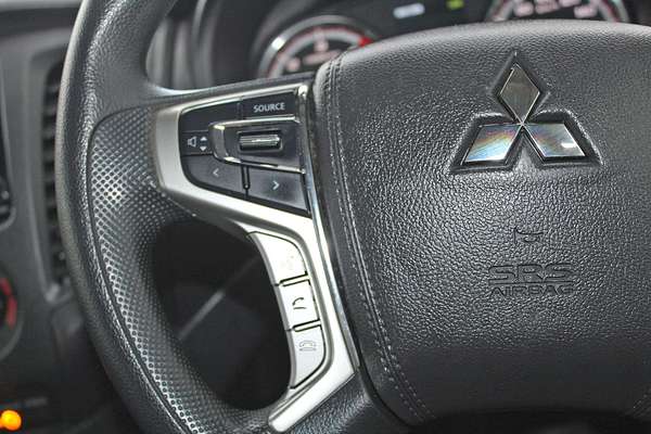 2021 Mitsubishi Triton GLX MR 4X4