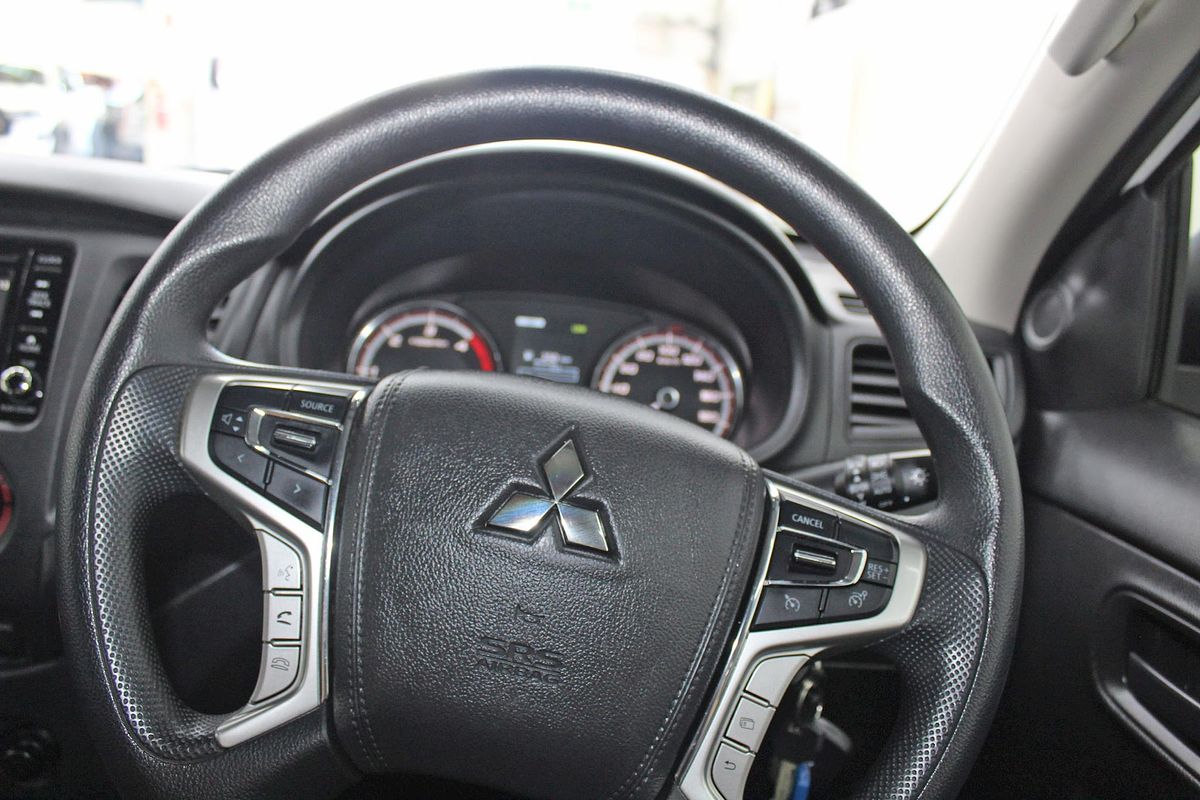 2021 Mitsubishi Triton GLX MR 4X4