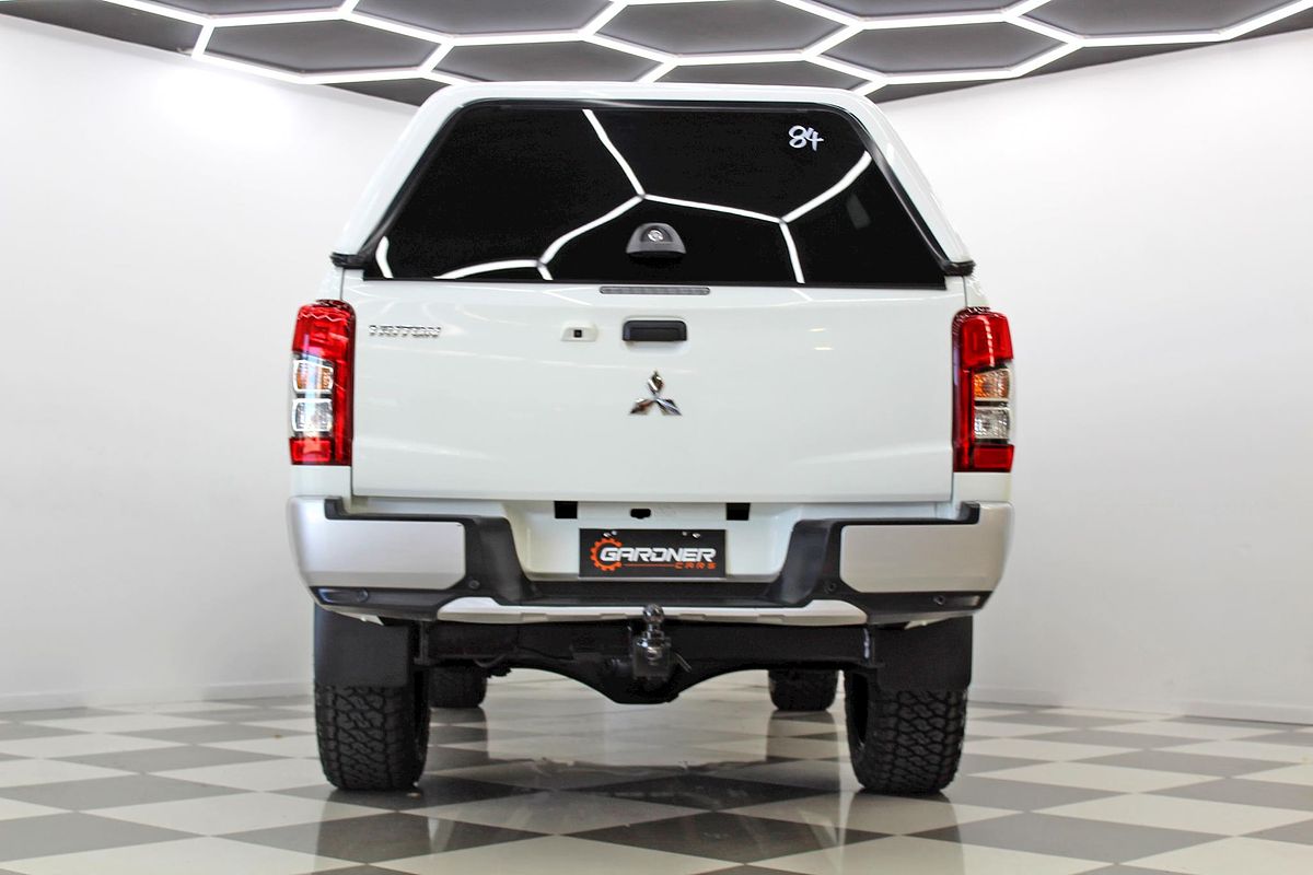 2021 Mitsubishi Triton GLX MR 4X4