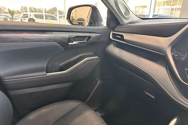 2023 Toyota Kluger Grande AXUH78R